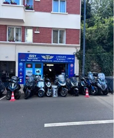 Garage de scooter moto à saisir