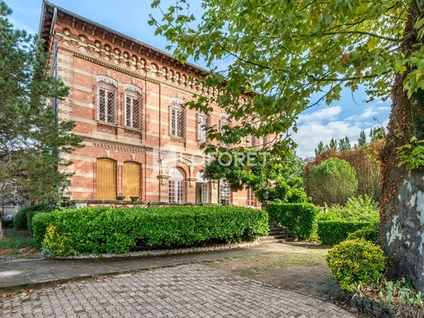 Maison 17 pièces 450 m²