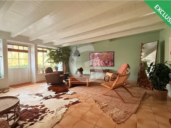 MAISON - 4 PIECES - 129 M² - A VENDRE - MOUTIERS SUR LE LAY