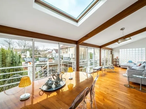 Maison 8 pièces 195 m²