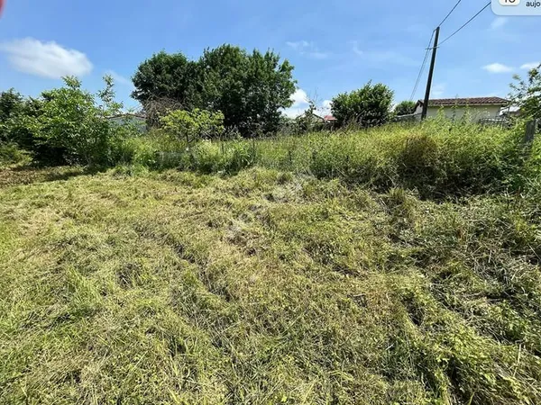 TERRAIN CONSTRUCTIBLE LAVELANET