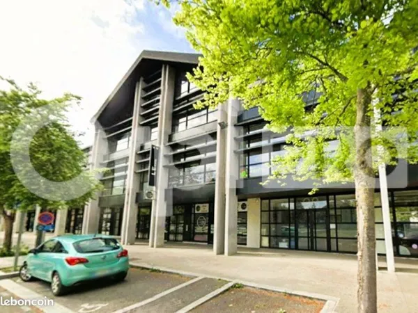 Bureau 38 m²