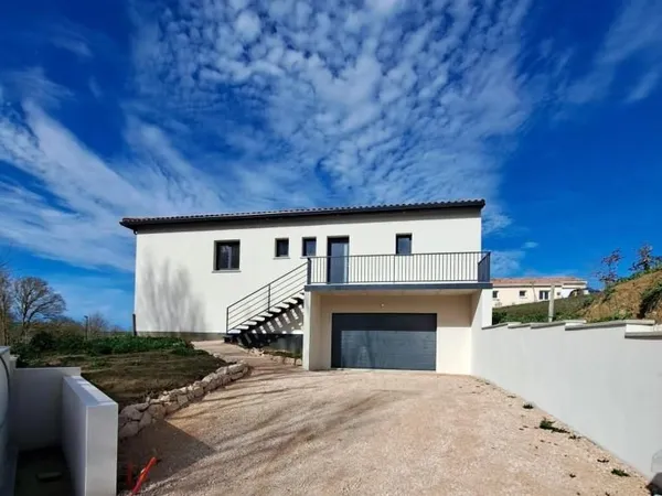 Villa 4 pièces 120 m²