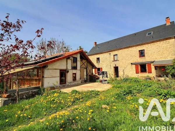 Maison 6 pièces 218 m²