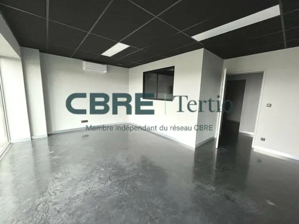 Local d'activité 612 m²
