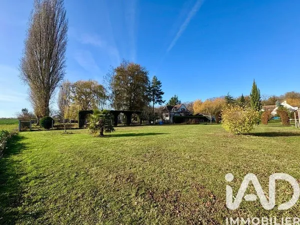 Terrain 554 m²