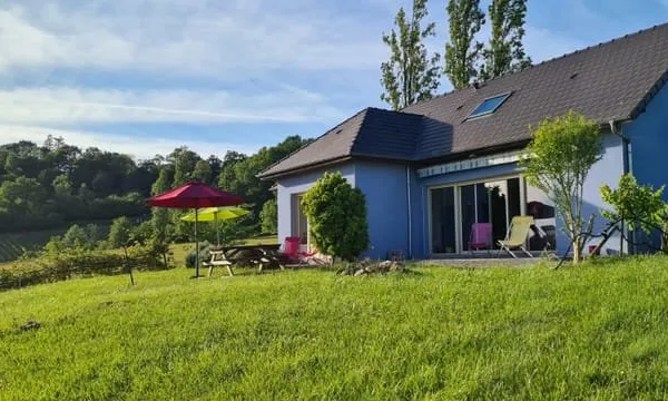Maison de campagne, vue imprenable sur les Pyrénées