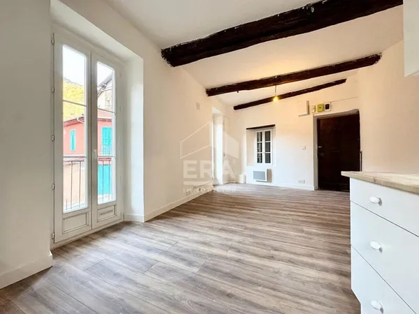 APPARTEMENT DE VILLAGE DE TYPE 2 PIÈCES
