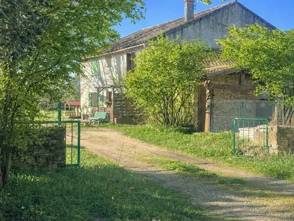 Maison 7 pièces 202 m²