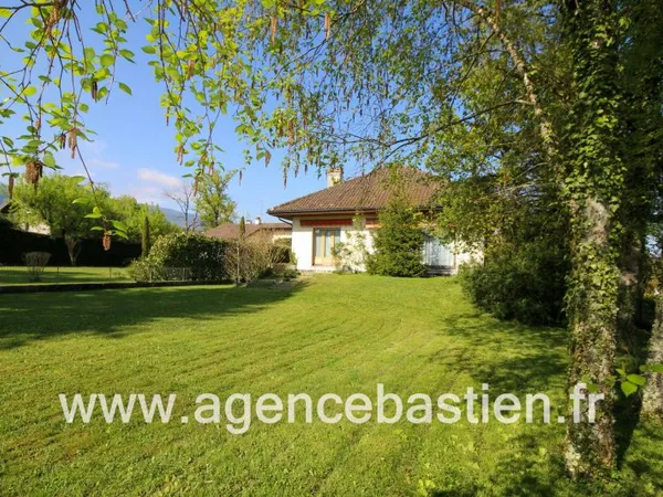 VENTE - EXCLUSIVITE - VILLA QUARTIER TRES RESIDENTIEL - DIVO