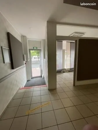 Local bureaux 115 m²