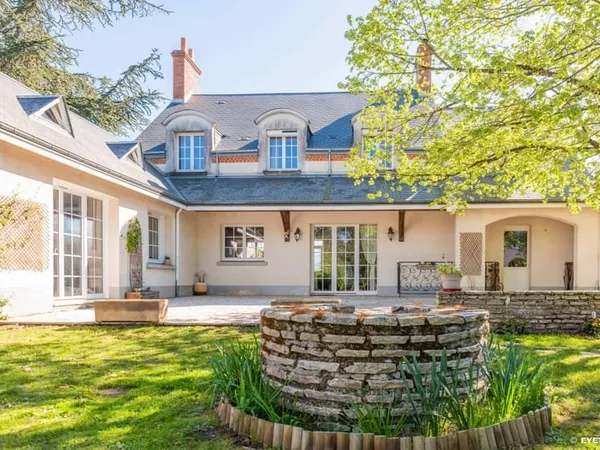 Dpt Loiret (45), à vendre NEUVY EN SULLIAS Maison 5 chambres