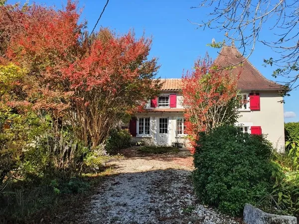 Belle maison à finir de rénover avec grange