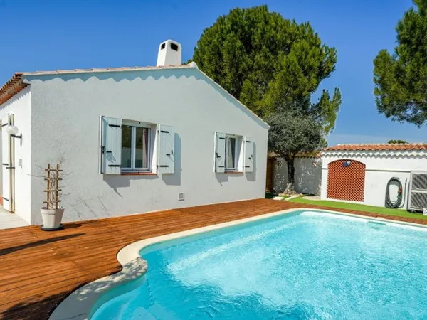 TRETS - Maison plain pied - DPE A - aucun travaux - piscine - 4