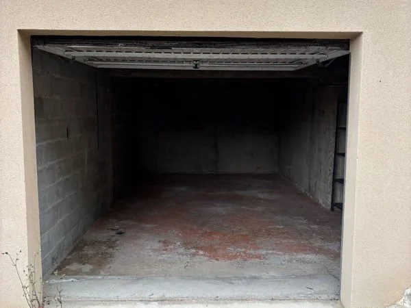 Garage à Istres