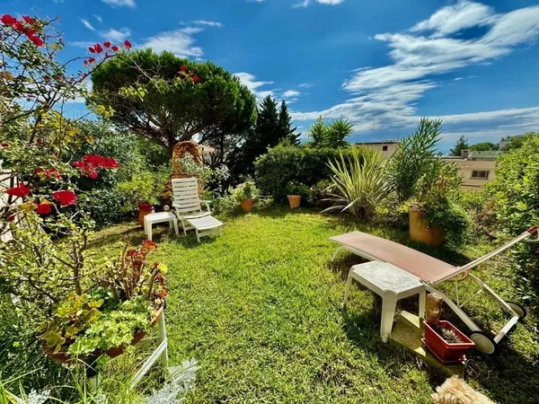 CANNES VENTE 2 PIECES EN REZ DE JARDIN - PARKING
