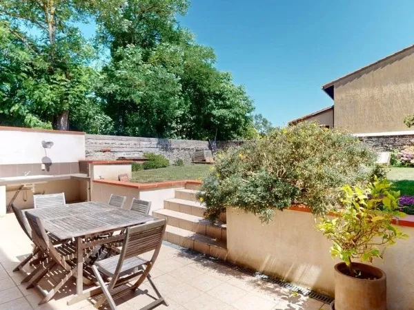 Vends maison avec jardin