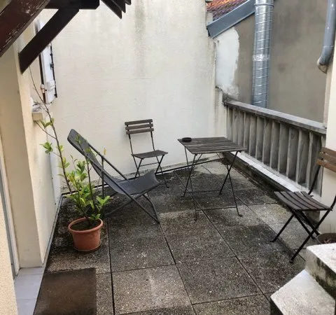 MELUN CENTRE - STUDIO AVEC TERRASSE