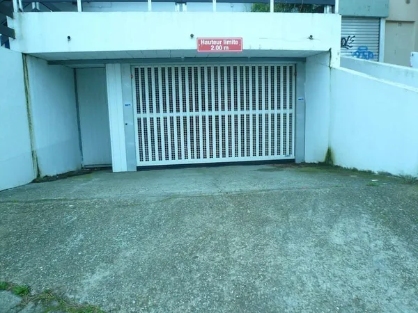 Parking 13 m²