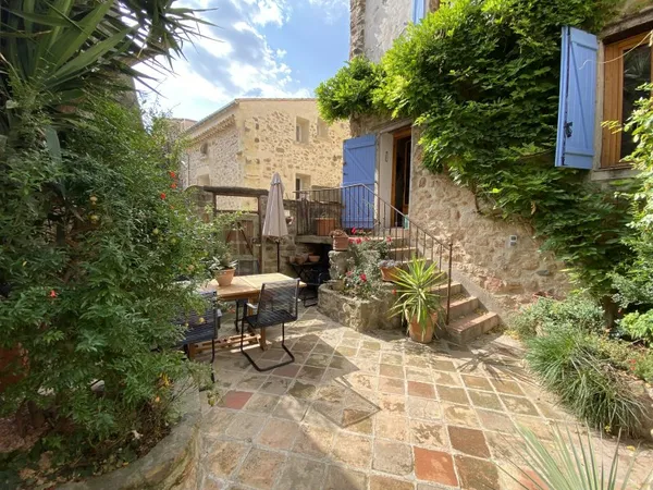 Vends Maison de caractère au coeur des vignobles - 5 pièces 122m² - Gabian (34)