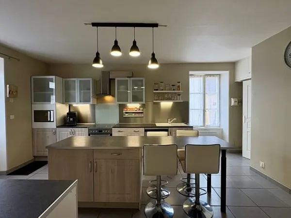Maison 6 pièces 145 m²