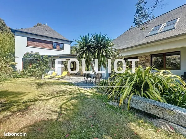 Propriété 7 pièces 270 m²