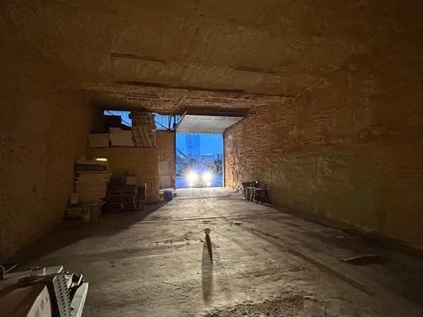 À LOUER Cellule 156 M2 - Meyzieu