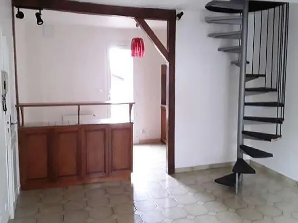 LAVAL Appartement 4 pièces
