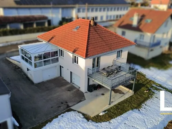 MAISON AVEC VÉRANDA