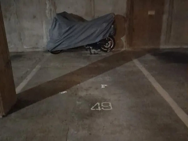 Vente parking couvert sécurisé