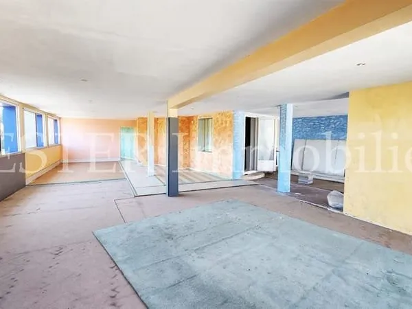 Immeuble de 350m2 à vendre sur Mussidan