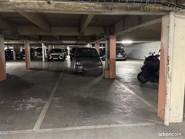 Parking à vendre à Puteaux