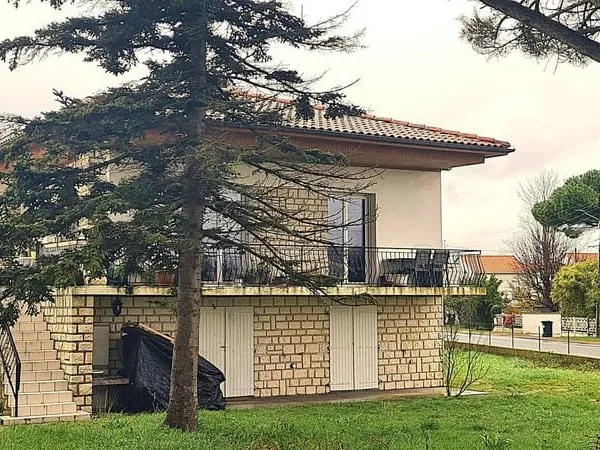 Pavillon 8 pièces 176 m²
