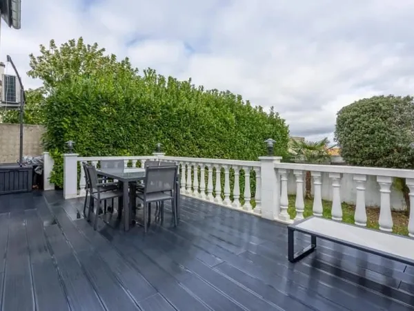 Maison 8 pièces 196 m²