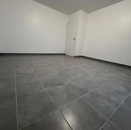 Local professionnel 1 pièce 19 m²