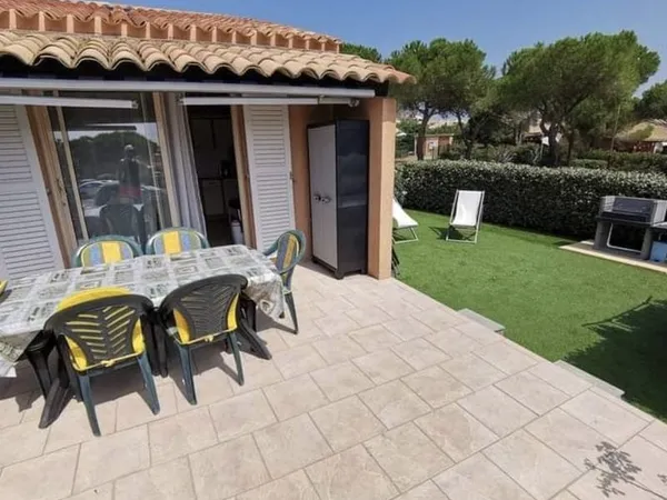 Maison T2 Vue mer 6/ 8 couchages dans résidence avec piscine et tennis