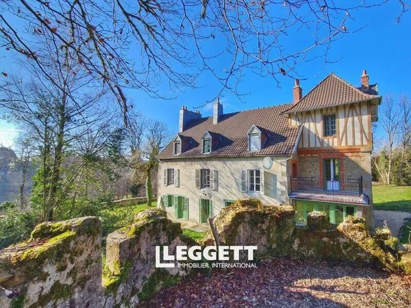 Maison 12 pièces 320 m²