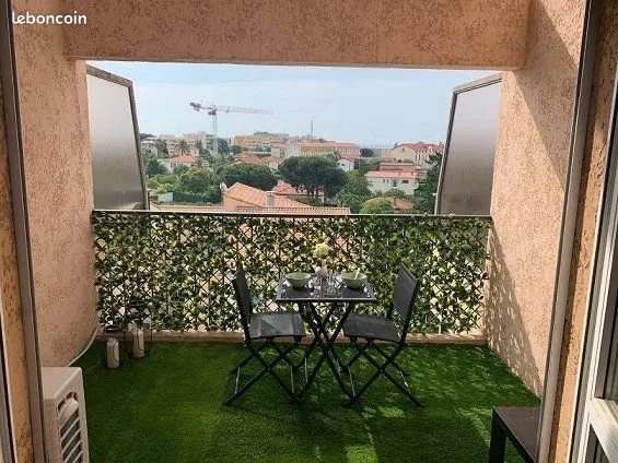 Studio 1 pièce 27 m²