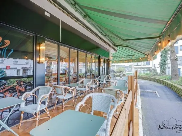 Local commercial 280 m²