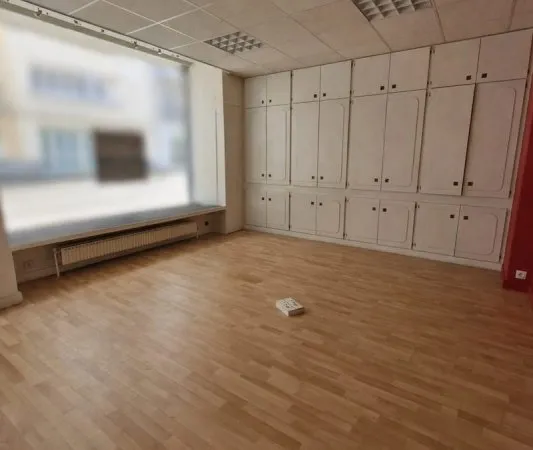 VANNES CENTRE VILLE - Local Commercial de 70m² env.