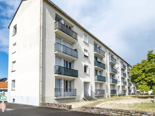 Saint-Sébastien-sur-Loire Appartement 3 pièces Rez-de-chaussée Parking & cave