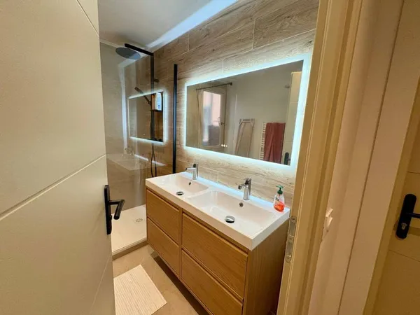 Appartement 5 pièces 74 m²