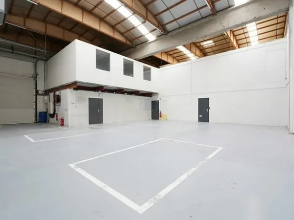 Local d'activité 490 m²