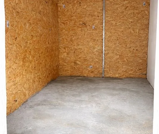 Box de stockage de 18m²