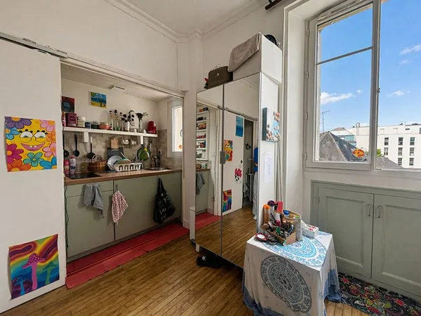RENNES/ RUE DES TRENTES - Studio renové
