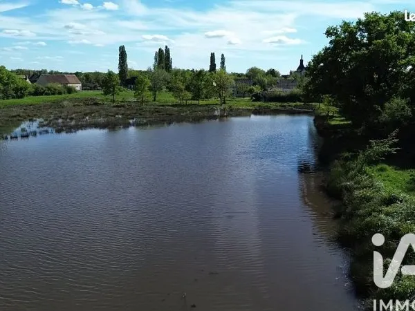 Terrain 22102 m² Méobecq