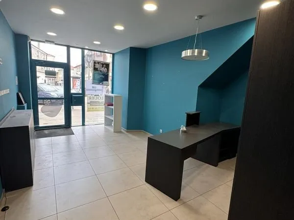 Local commercial 100 m² Feurs