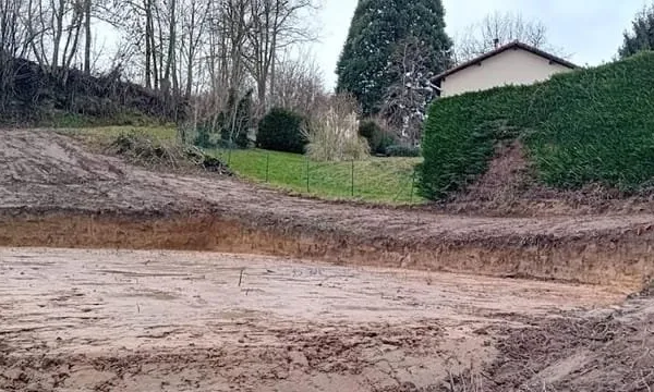 Terrain 840 m²