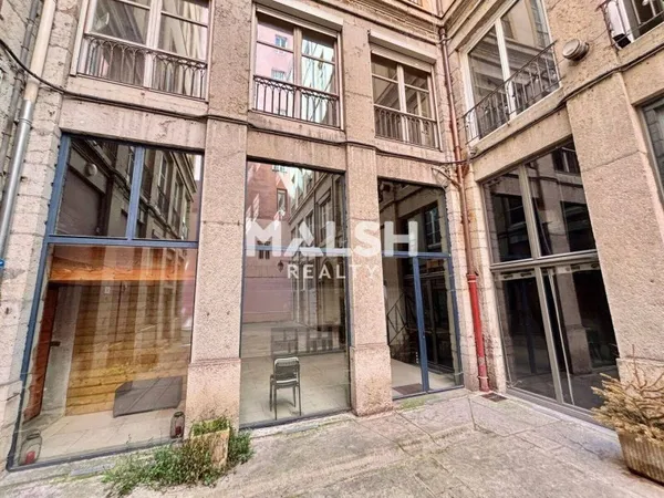 Bureau 234 m²