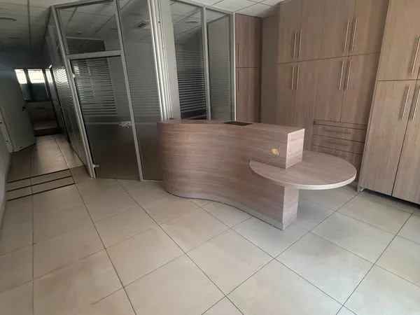 Local commercial 100m2 grande visibilité lunel